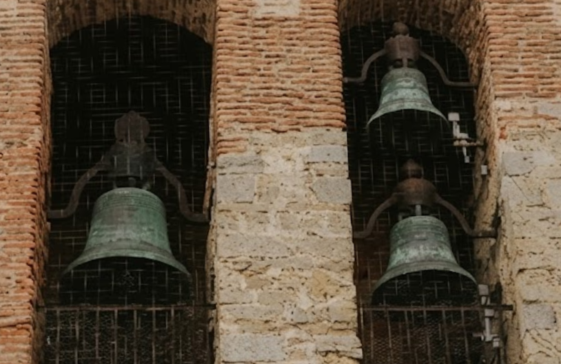 cloches église de Cailhau